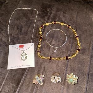 Costume jewelry bundle, like new!